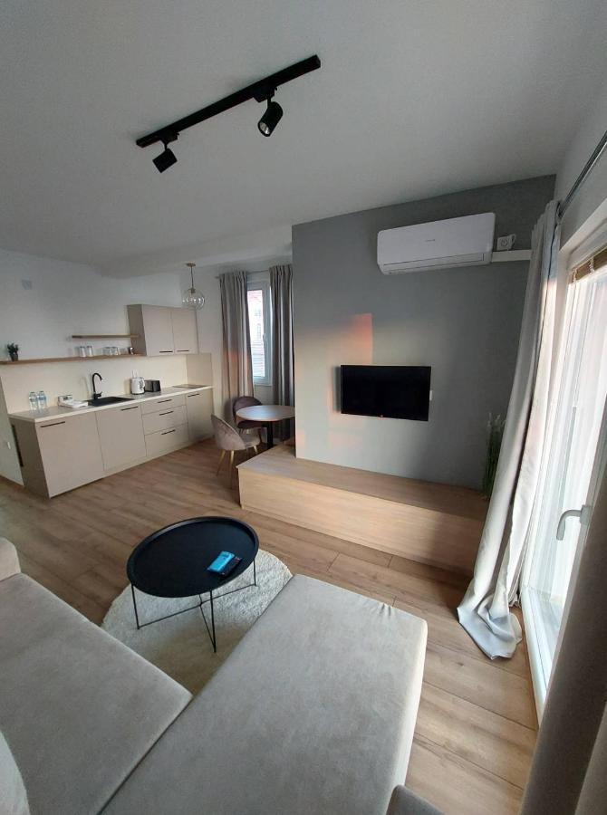 Nautica Apartments&Studios Pestani Bagian luar foto