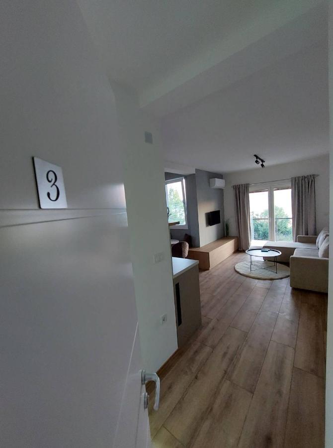 Nautica Apartments&Studios Pestani Bagian luar foto
