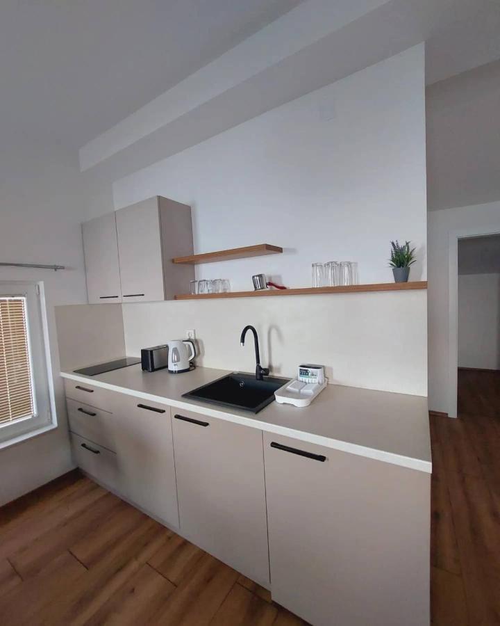 Nautica Apartments&Studios Pestani Bagian luar foto